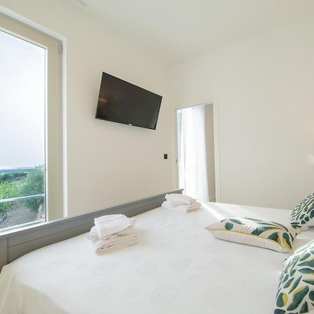 Seaside Elegance Suites Komiža Exteriér fotografie